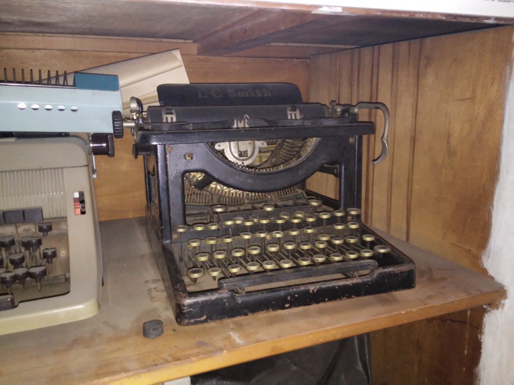 Máquina de escribir donde antiguamente se redactaban los textos.
